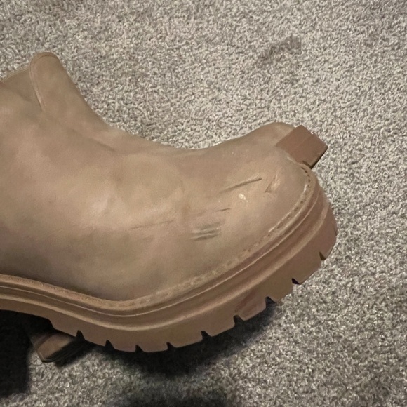 Short boots - Picture 3 of 3